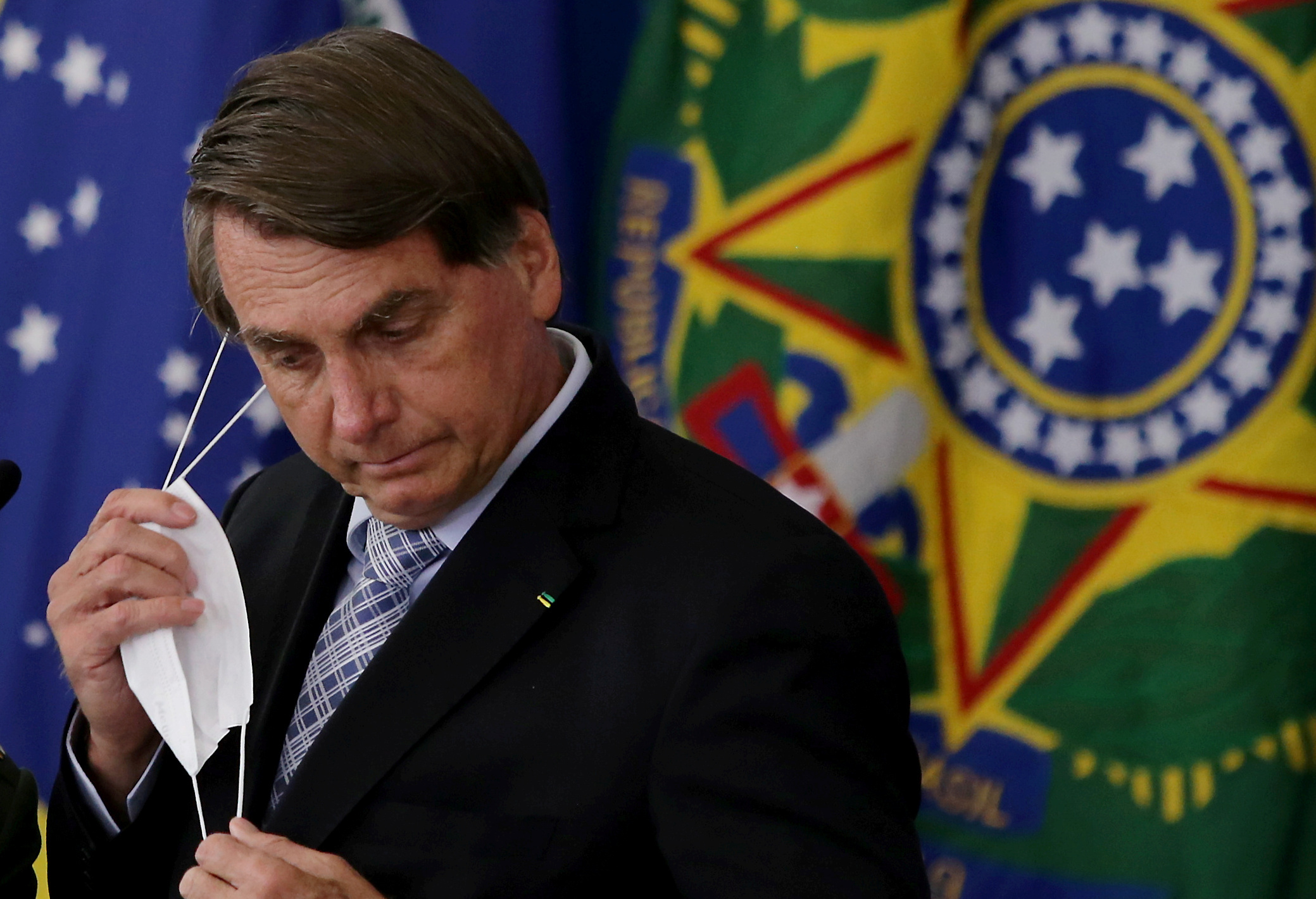 comptroller finds no culprits for bolsonaro fake vaccination card