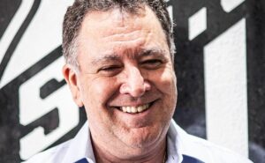 r$ 139 milhões, ele quer mais: marcelo teixeira tem notícia maravilhosa no santos e prepara mais acordos