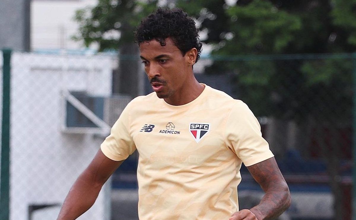 ele fez isso; luis gustavo opta por se hospedar em instalações do são paulo