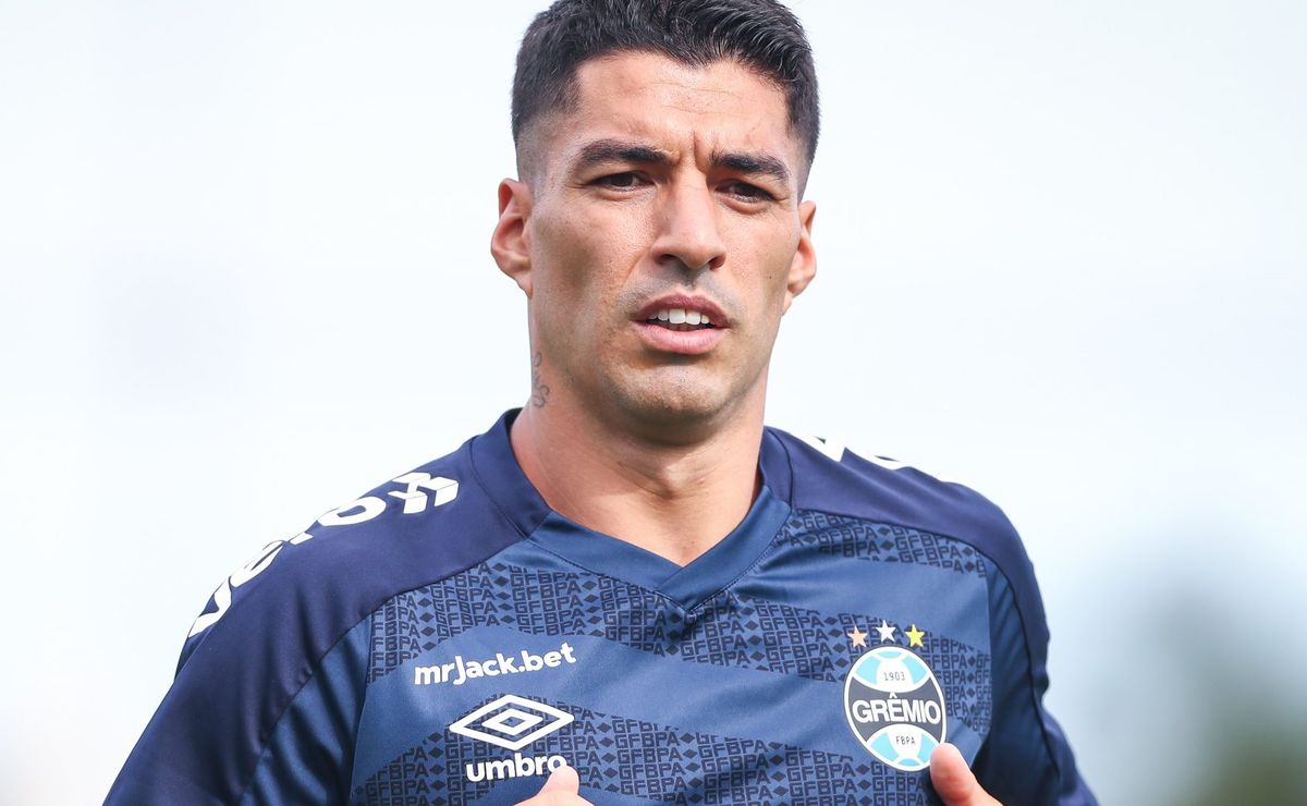 suárez faz torcida do grêmio receber ‘balde de água fria’ no mercado