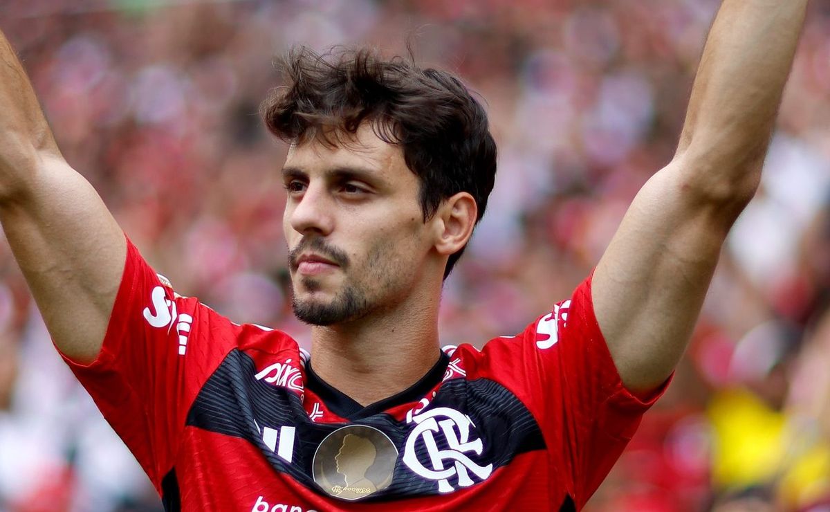 vestir rubro negro novamente, surpresa total: futuro de rodrigo caio ex flamengo tem surpresa