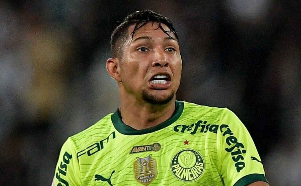 ingratidão? rony se irrita com críticas da torcida e cogita deixar o palmeiras