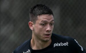 mano menezes se rende e rasga elogios a rodrigo garro no corinthians