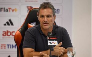 análise: ida de matheuzinho para o corinthians torna contratação de um lateral direito prioridade no flamengo