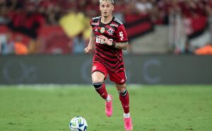 flamengo goleia na estreia do campeonato carioca e varela leva nação à loucura