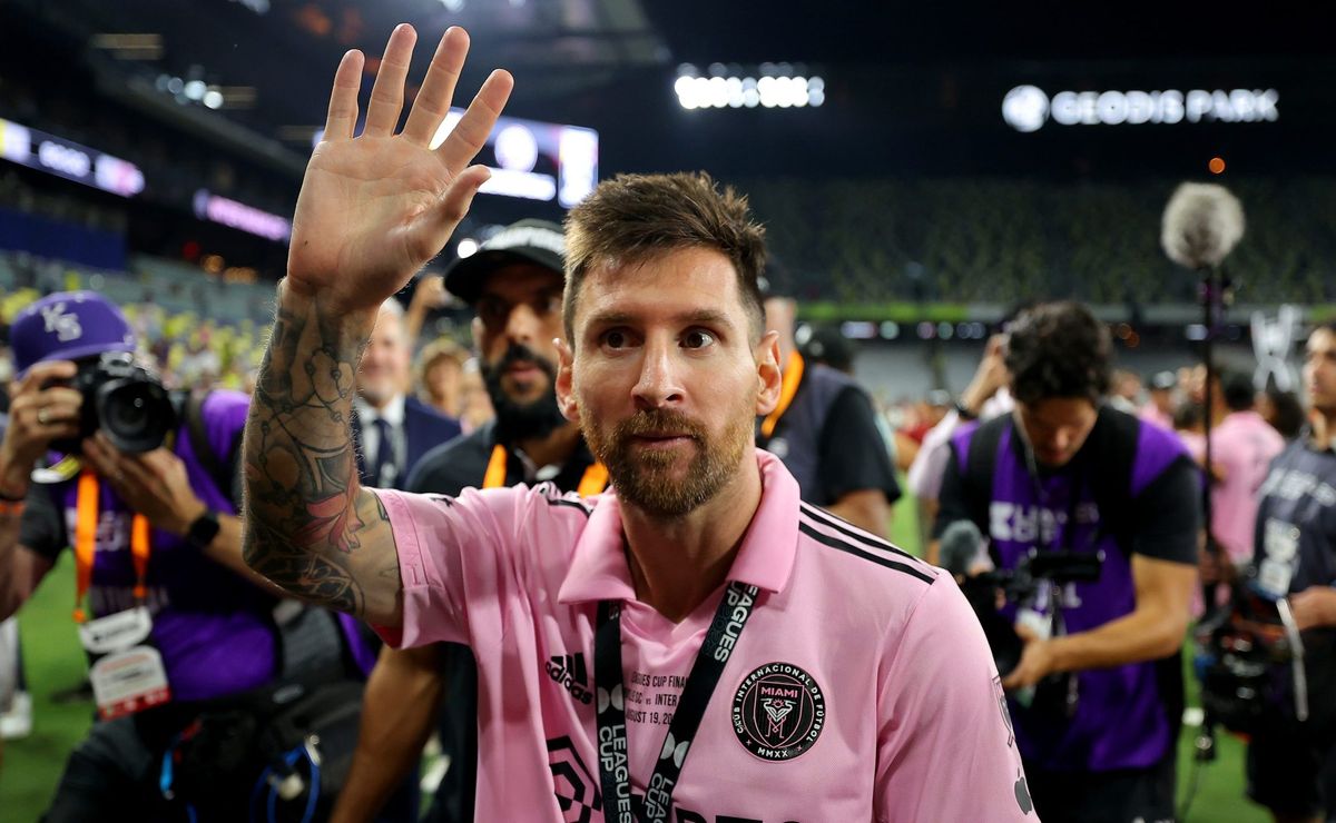 biógrafo de messi revela motivo da ausência do argentino no prêmio the best