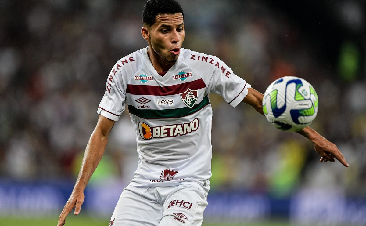 bittencourt deu o papo! fluminense define valor para vender alexsander a lázio