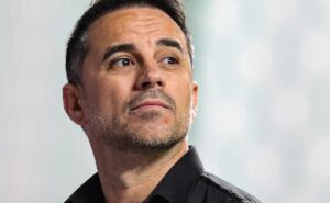 de forma definitiva, torcida do atlético demonstra preocupada com o futuro de caetano