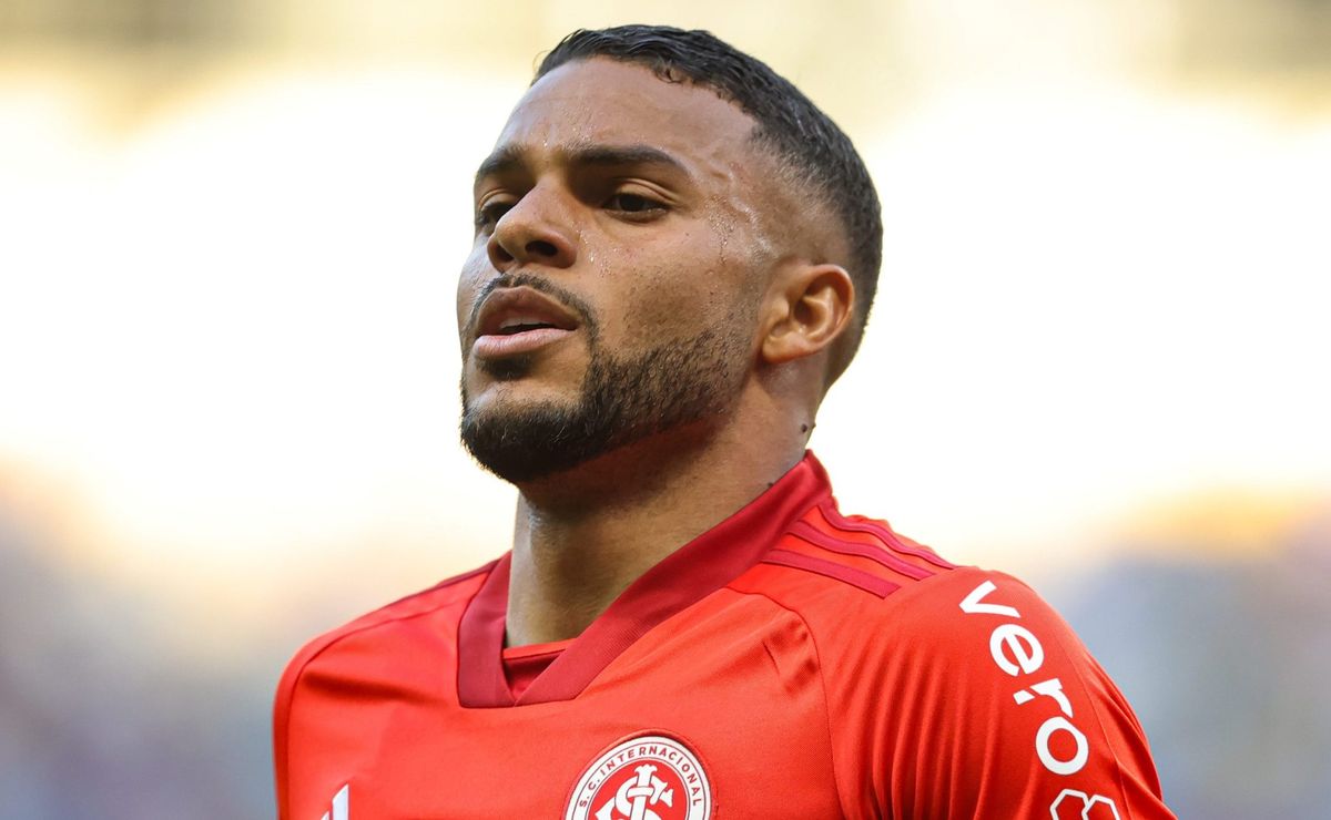 internacional não quer vender wanderson para o palmeiras de abel