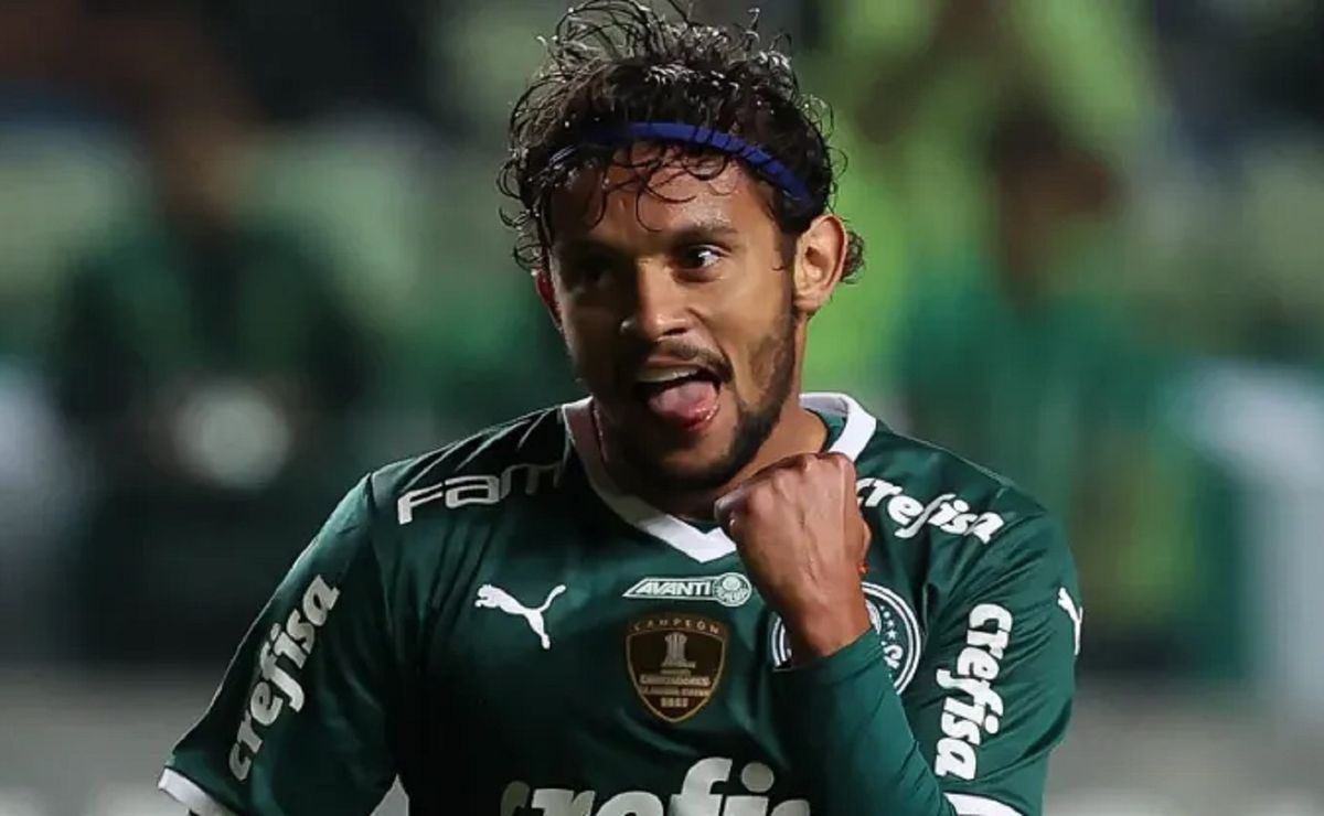 gustavo scarpa é apresentado no atlético mg e fala até de willian bigode