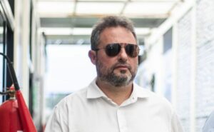 mattos não consegue 'dobrar' os árabes por cuellar e vasco deve contratar outro volante