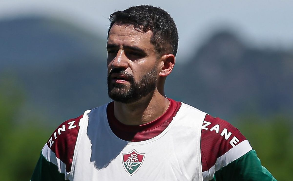 renato augusto quer melhorar suas questões físicas antes de jogar, diz marcão