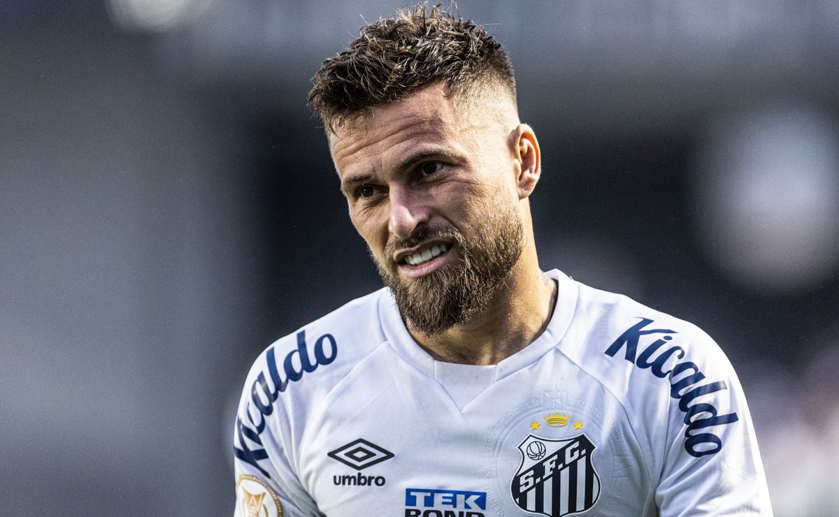 vasco tentou a contratação de lucas lima, do santos, mas meia não se animou com a proposta