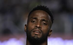 mendoza se frustra com carille no santos e estuda ofertas para definir futuro