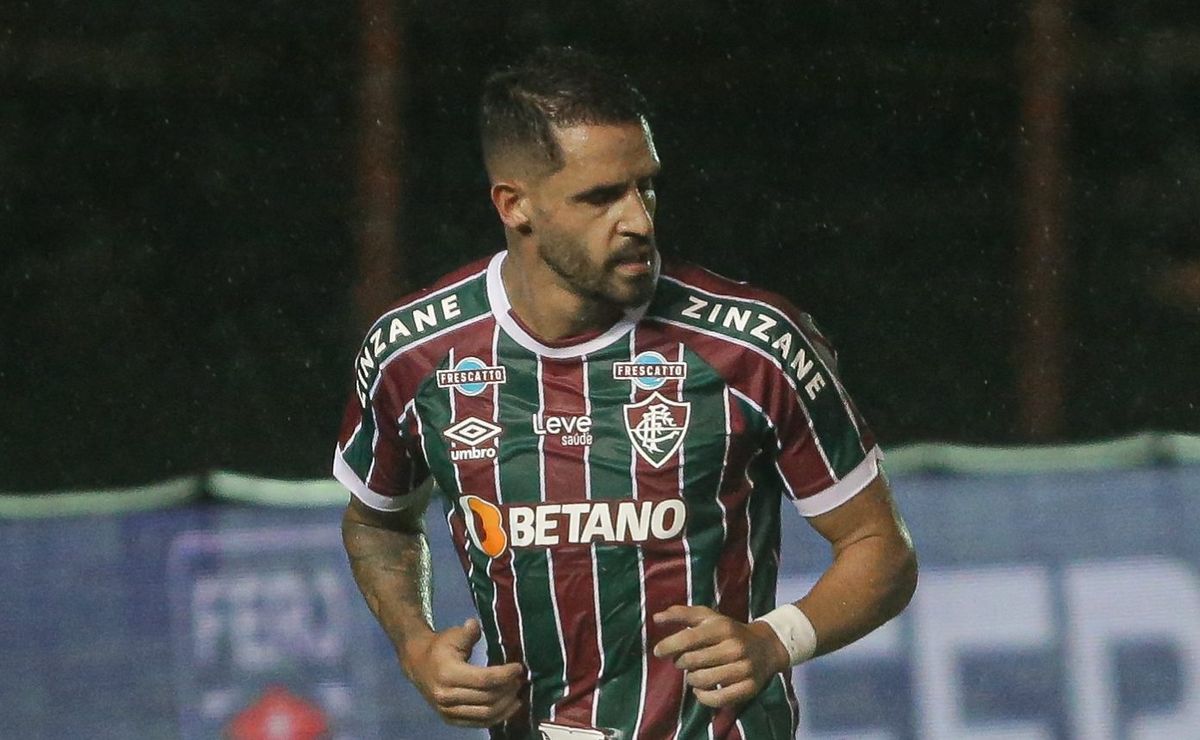 após estreia de renato augusto, contratação é registrada e pode ser utilizado contra o bangu