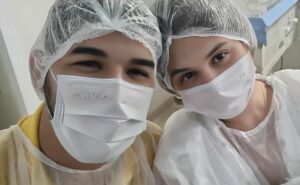 esposa de zé vaqueiro revela que filho receberá alta em breve: "resolvendo tudo"