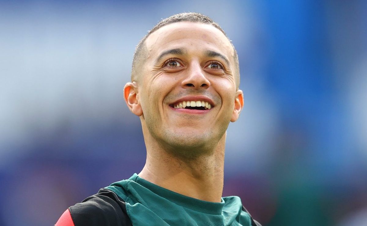 'quentinha' sobre futuro de thiago alcântara pega torcedores do flamengo de surpresa