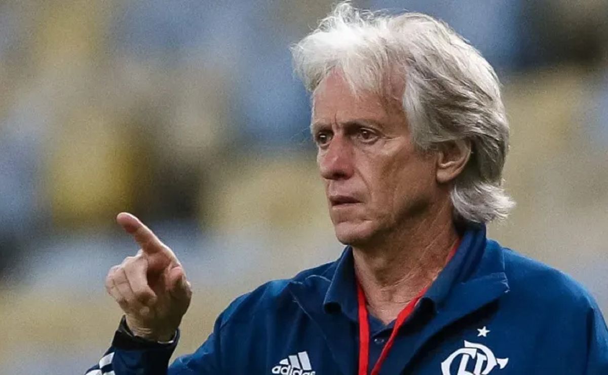 goleiro comandado por jorge jesus no flamengo quebra recorde em portugal