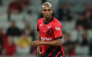 fernandinho e +1 ficam fora do próximo jogo do athletico pelo paranaense