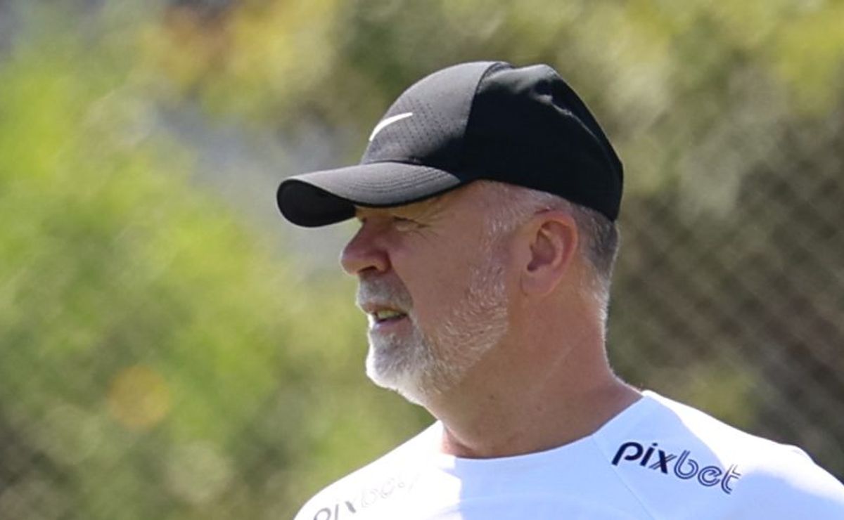 com saída de veríssimo, torcida do corinthians elege plano a para a zaga