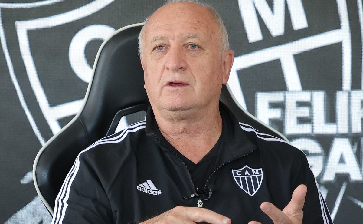 vem para o galo? empresário faz proposta para felipão ganhar 'cereja do bolo' no atlético mg