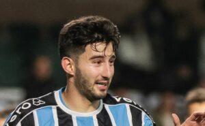 setorista traz 'quentinha' do grêmio: villasanti recusou duas ofertas antes de acerto com o imortal