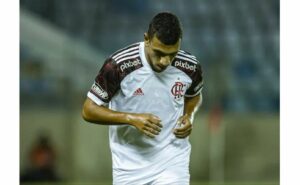 “quero fazer história”; petterson chega ao athletico pr e mira sucesso