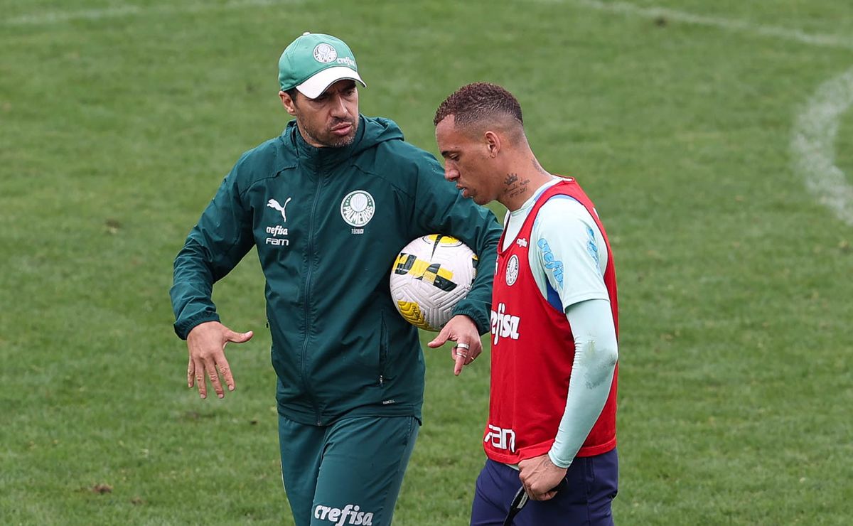 primeira escalação, novo time titular do palmeiras de abel e breno lopes recebe comunicado