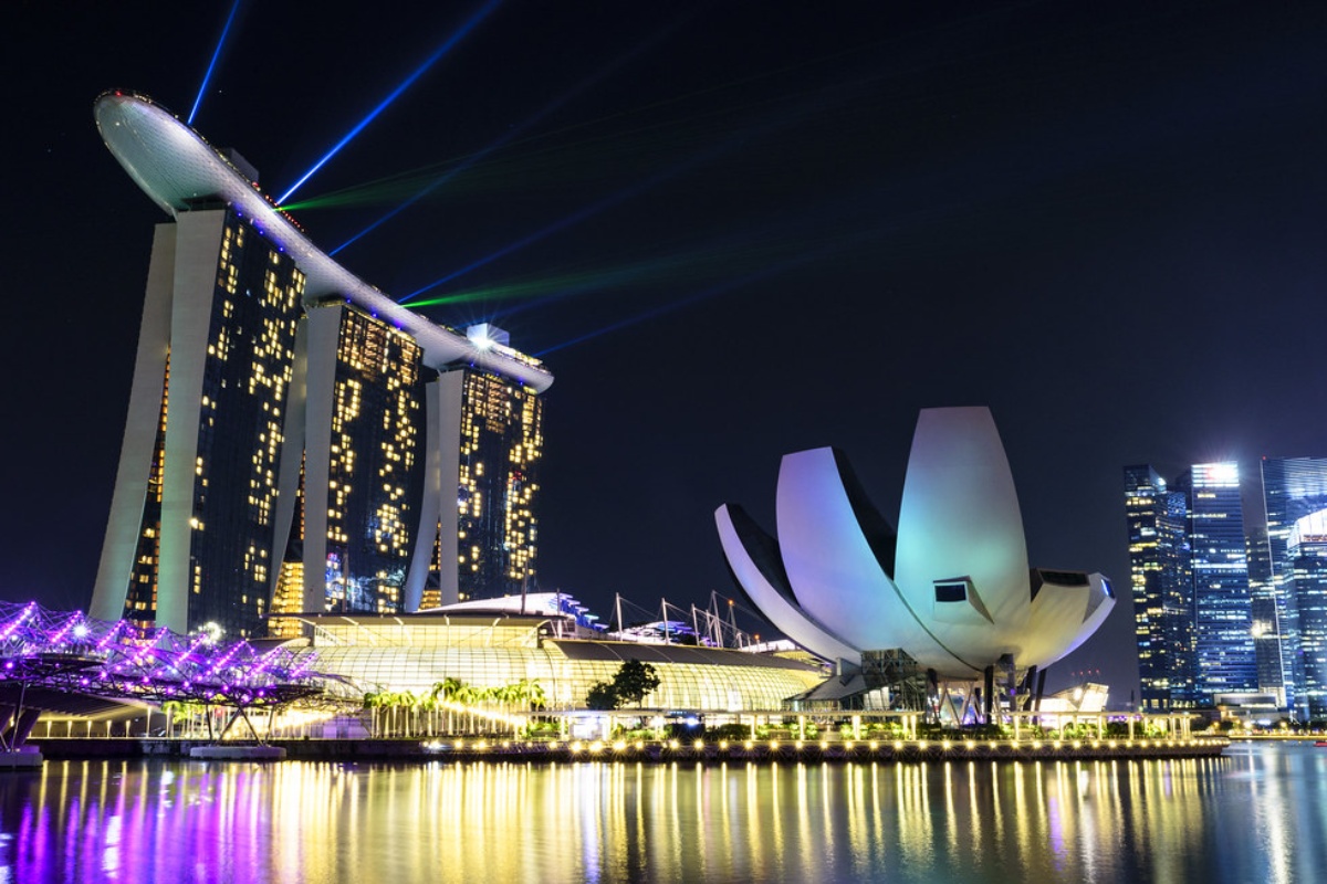 marina bay sands donates us$378k to fund emerging artists