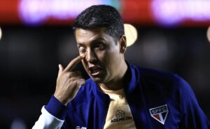 ele próprio admitiu: carpini 'vaza' bastidores após oferta oficial do santos