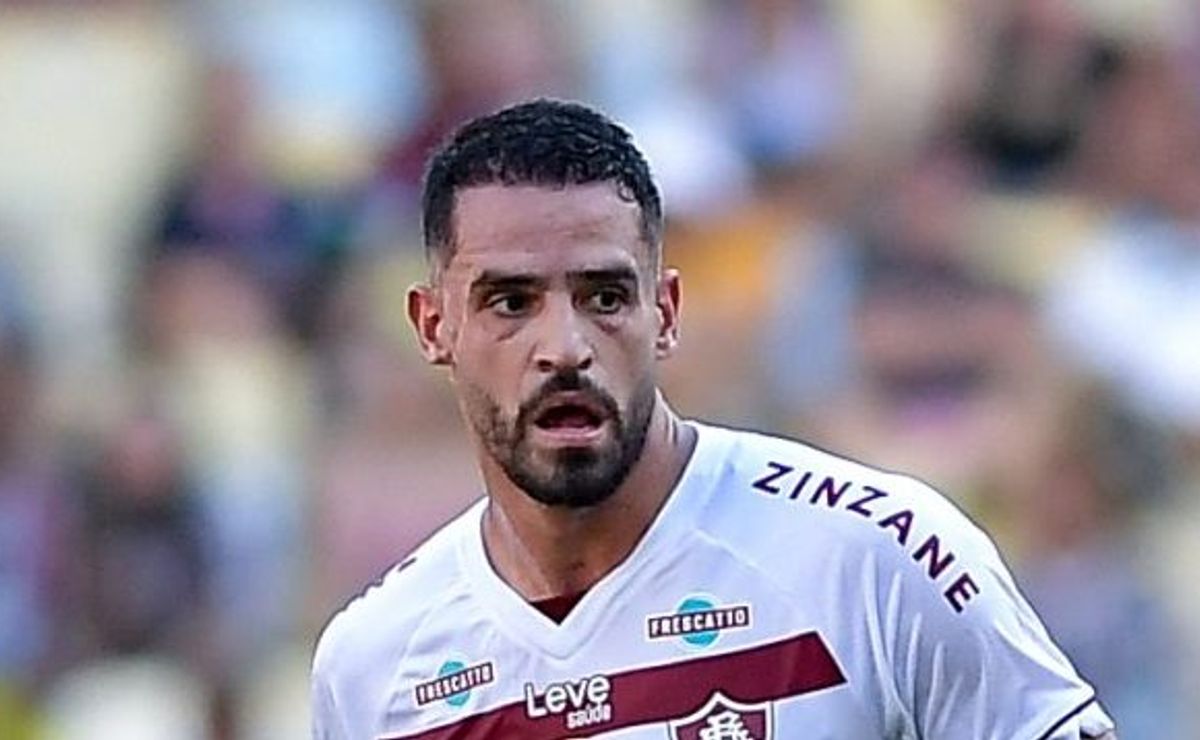 renato augusto minimiza derrota do fluminense no clássico e mira título da recopa