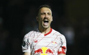 léo ortiz brilha na classificação do bragantino e ‘responsabilidade’ gera dúvida na torcida do flamengo