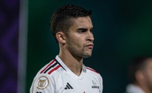 james rodríguez mal decide voltar ao são paulo e atitude de nestor gera polêmica