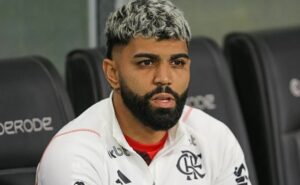 postura incrível de gabigol por reserva e renovação é exposta nos bastidores do flamengo