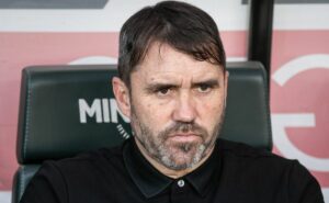 chapéu no internacional de coudet: torcida do grêmio pede contratação de medalhão da juventus