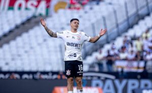 a cara do timão; torcida do corinthians se derrete por rodrigo garro