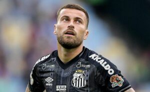 meio campista alega 'situações absurdas' e vai sair do santos junto com lucas lima