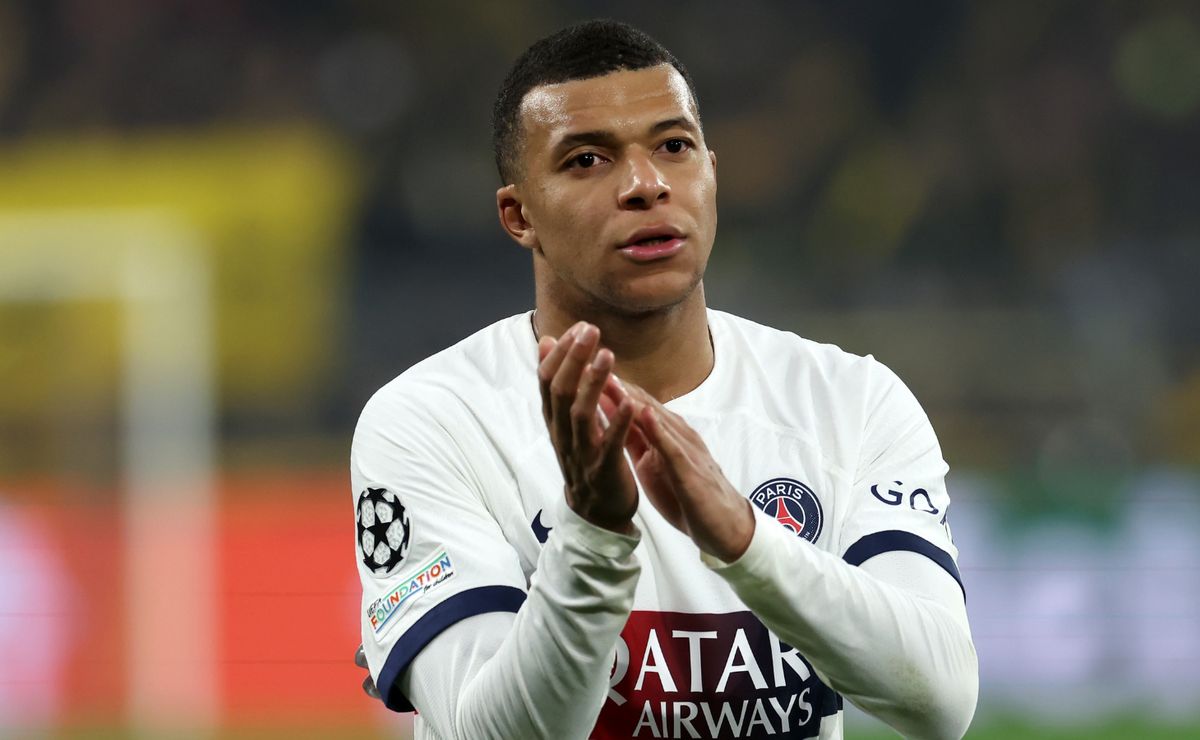 caminho livre: mbappé faz comunicado ao psg e real madrid irá tirar proveito da situação