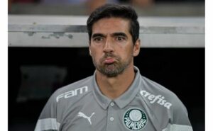 abel ferreira avalia opções no ataque do palmeiras com o retorno de endrick