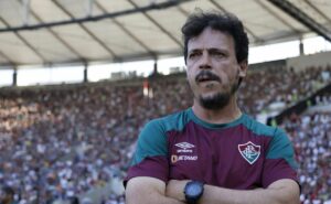 fora dos planos: fluminense libera jogador para procurar outra equipe