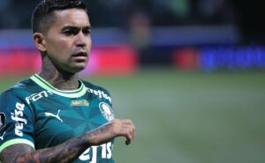 quarteto do palmeiras fica perto de alcançar dudu em marca histórica pela supercopa