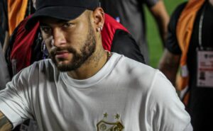 neymar 'se rende' à titular do santos em clássico contra o corinthians: "quem é esse?"