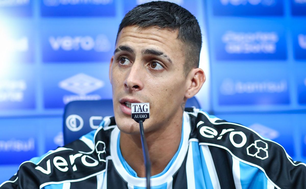 pavón chega com tudo no grêmio e turbina grenal ao alfinetar coudet