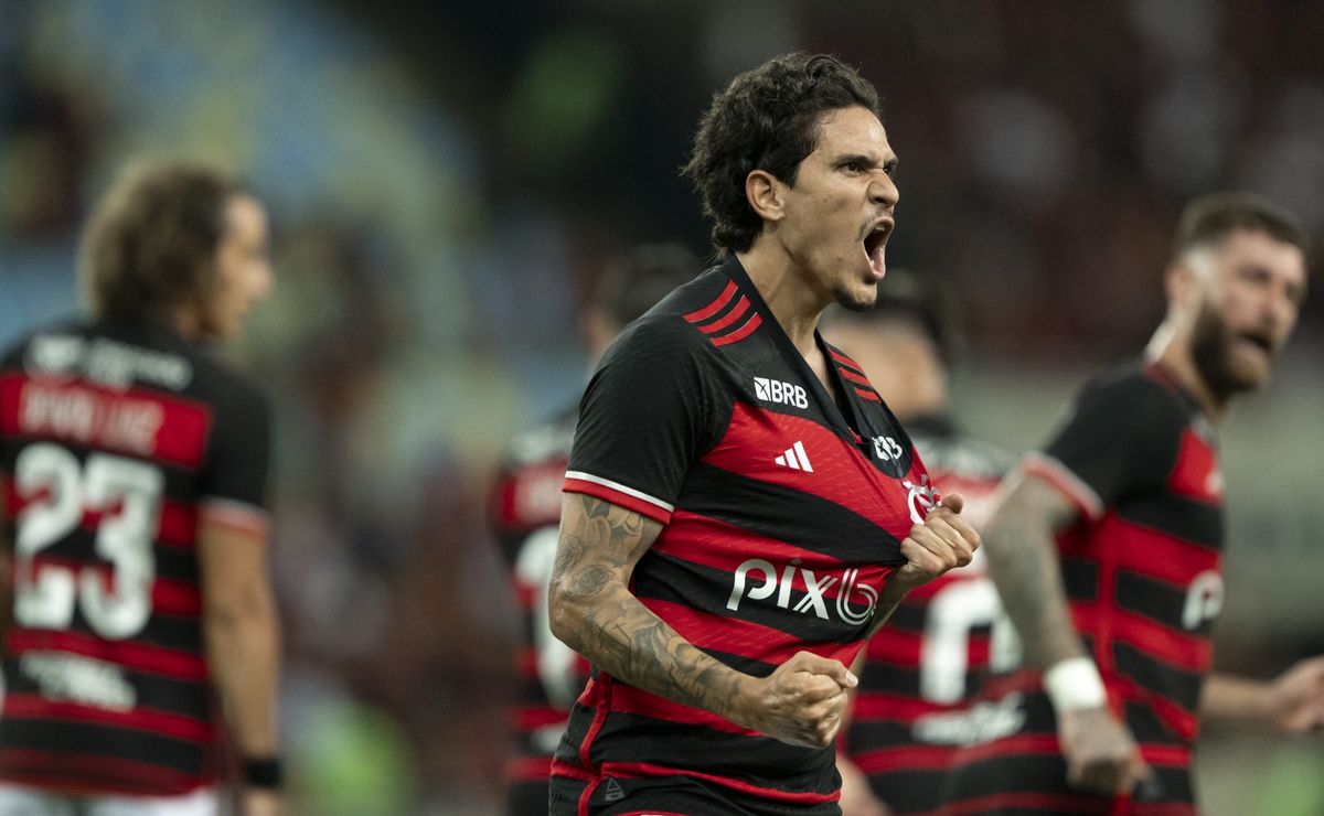 r$ 1 bilhão: flamengo define planejamento histórico para faturar quantia milionária