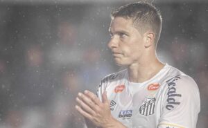 sem furch e com 1 novidade: santos divulga lista de relacionados para clássico contra o corinthians
