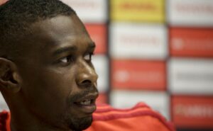 juan surpreende todo mundo, aceita proposta e está fora do flamengo