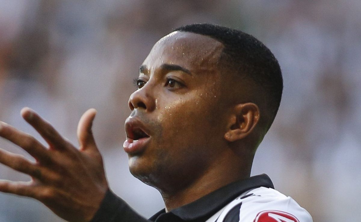 robinho liga urgente para marcelo teixeira e craque neto traz apuração de dentro do santos