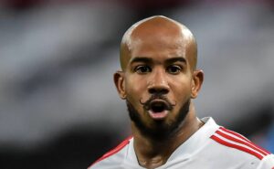 r$ 800 mil por mês: contratação de patrick tem desfecho no corinthians