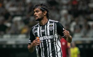 após vitória no atlético, scarpa admite que precisa de mais confiança: “preciso retomar”