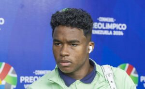 endrick faz post enigmático sobre maurício no palmeiras e ‘bomba’ gera polêmica na torcida do internacional